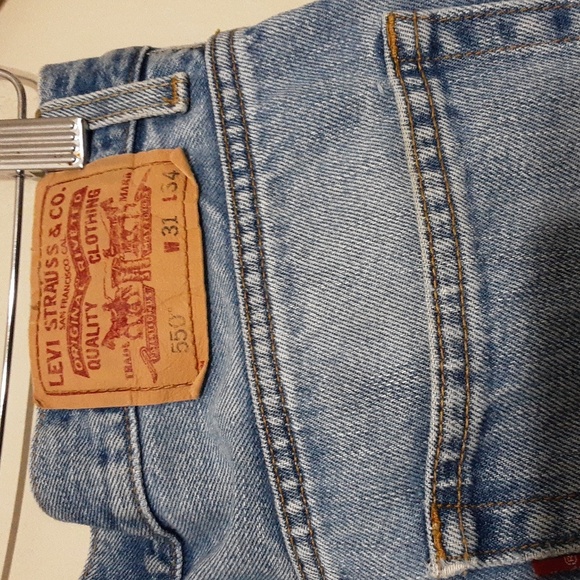 Levi's 550 men's relaxed fit jean medium wash size 31X34 - Picture 3 of 7